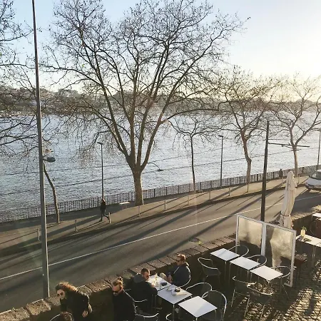 アパート D'ouro ポルト